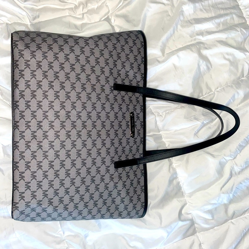 Michael Kors Emry Tote Bag View 2